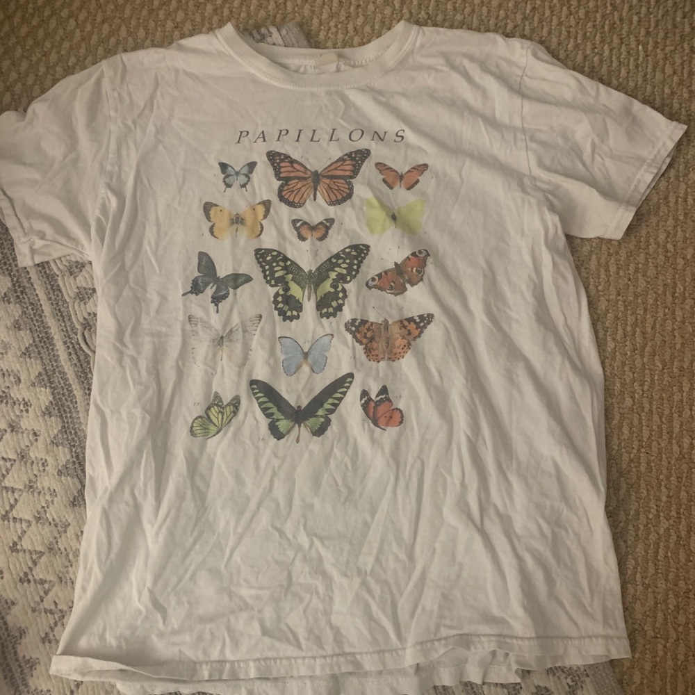 Urban butterfly graphic tee